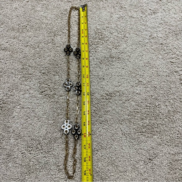 Tory Burch Large Horn Clover Gold Plated Chain Necklace - Picture 6 of 7